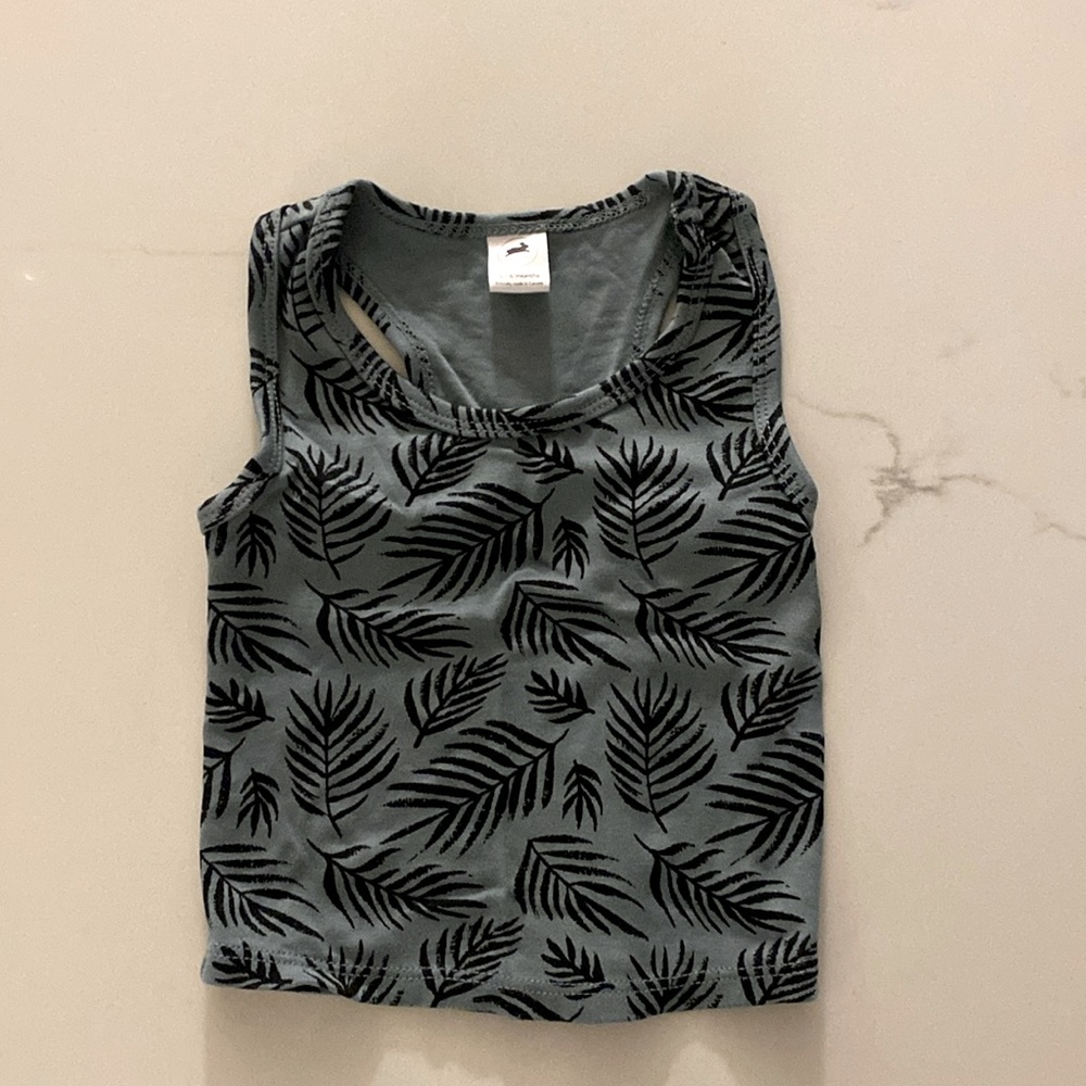⚫️ little & lively ⚫️ - racer back singlet - 0-6 months